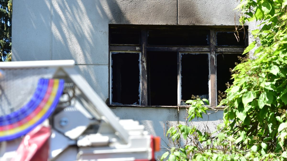 V Brně hořela ubytovna. Zranilo se sedm lidí